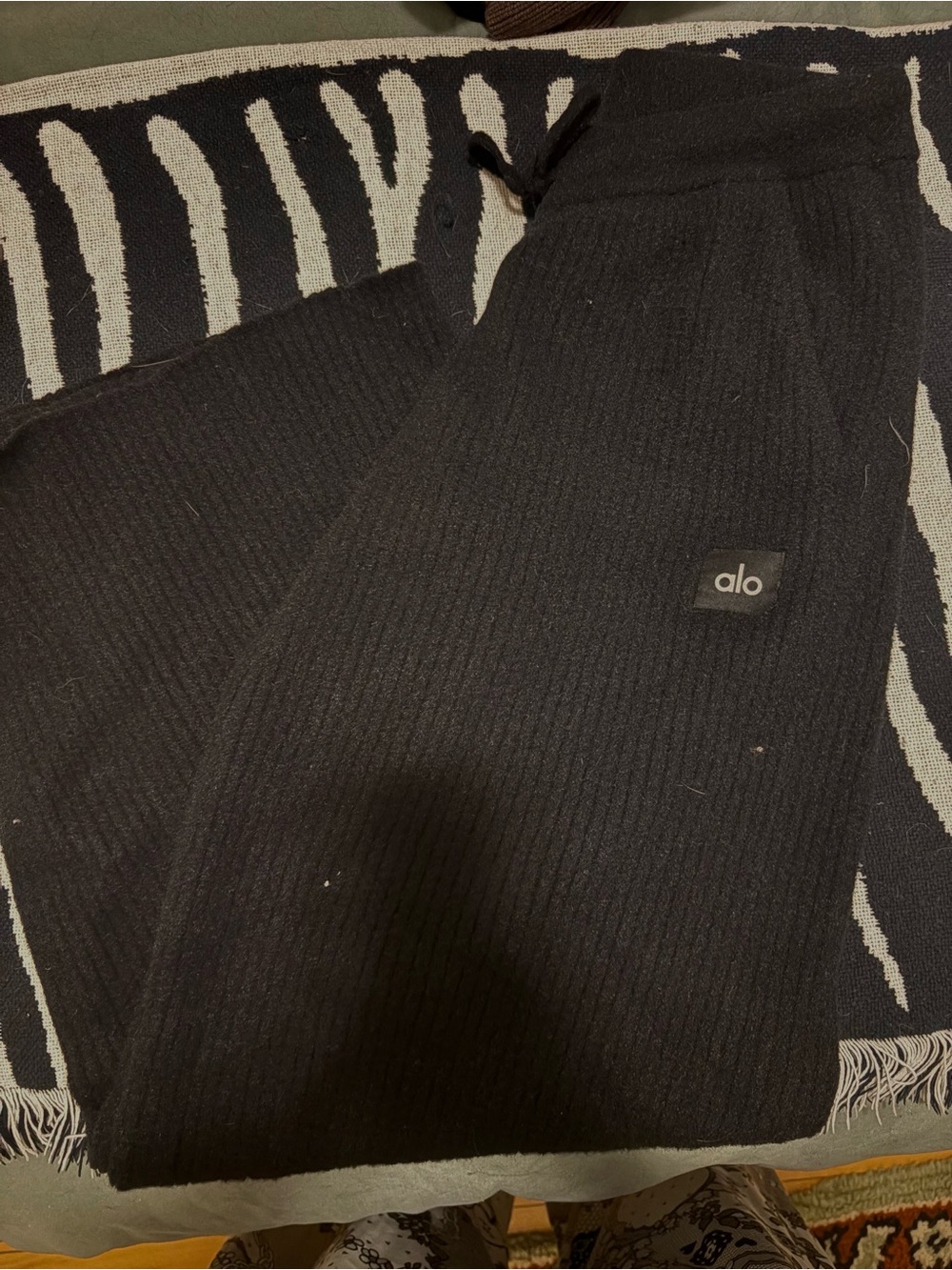 ALO Yoga Black Ribbed Joggers with Logo Patch